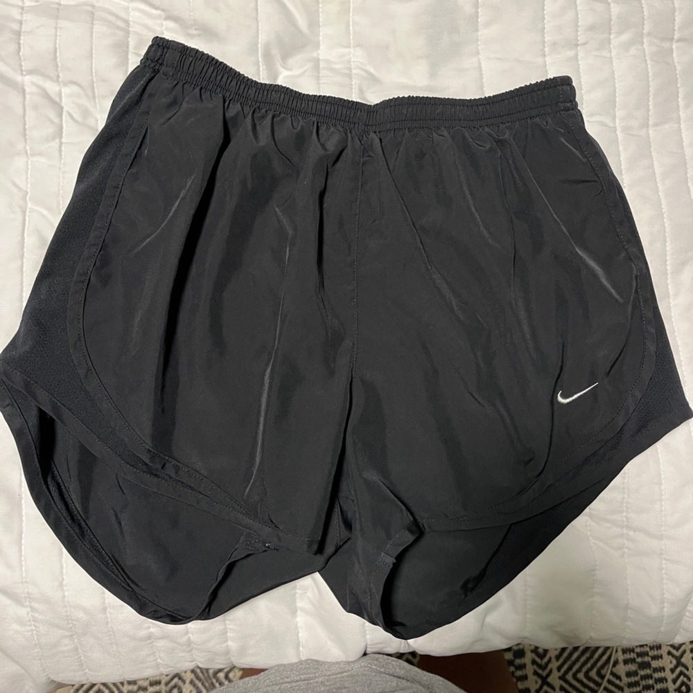 NIKE DRY FIT ATHLETIC SHORTS